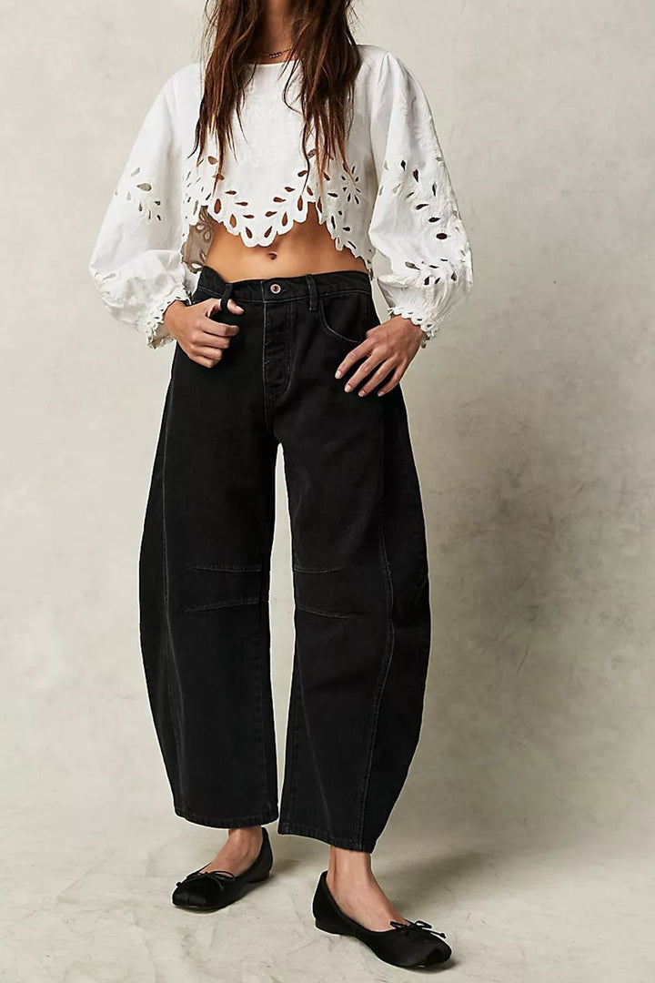 Comfortable and casual jeans for women with a loose fit Lune London