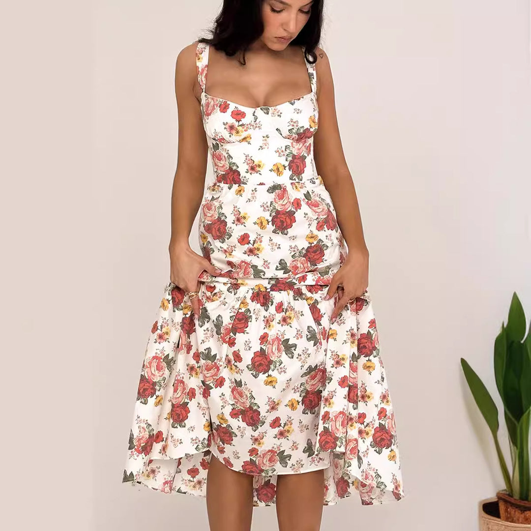 Floral patterned maxi dress for women with fitted bodice and flared skirt Chic & Stil