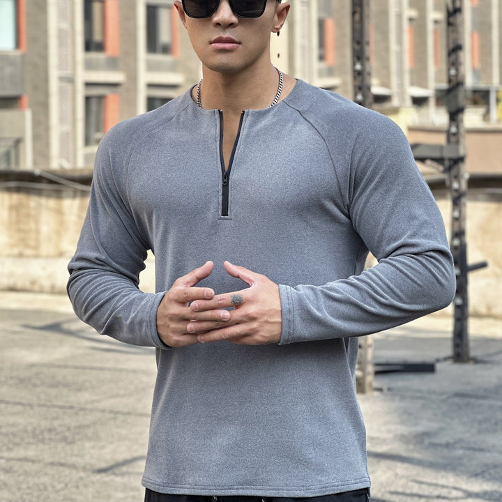 Functional T-shirt for men with innovative zipper and breathable structure Lune London