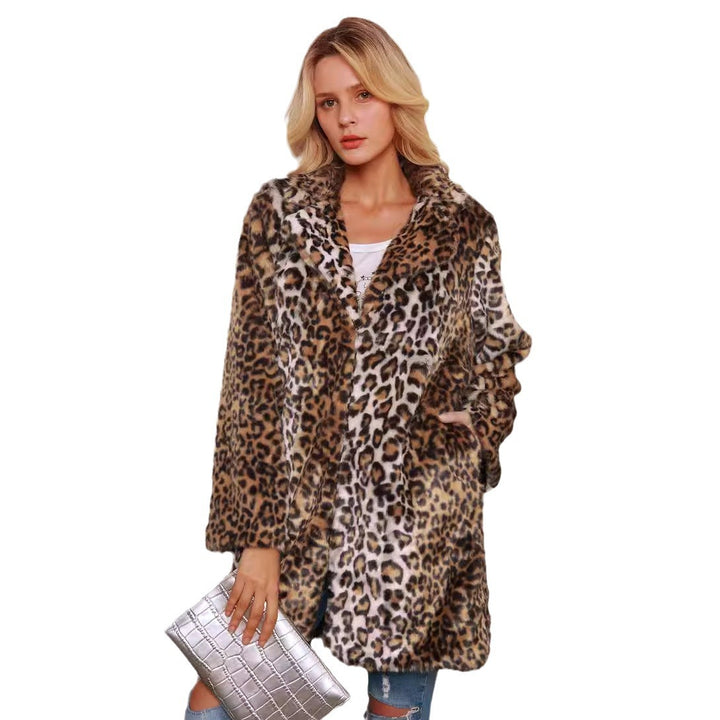 Ladies Chic and Stylish Leopard Fur Cape