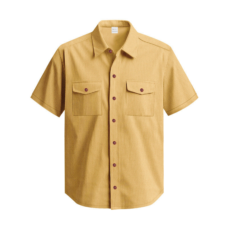 Short-sleeved shirt for men with textured surface and practical chest pockets Lune London