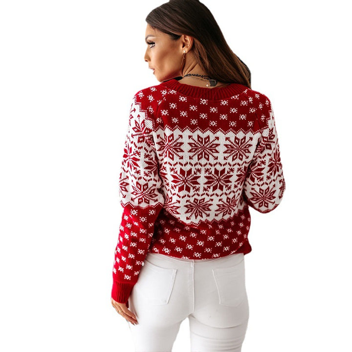 Knitted sweater for women with festive snow pattern and round neck Lune London