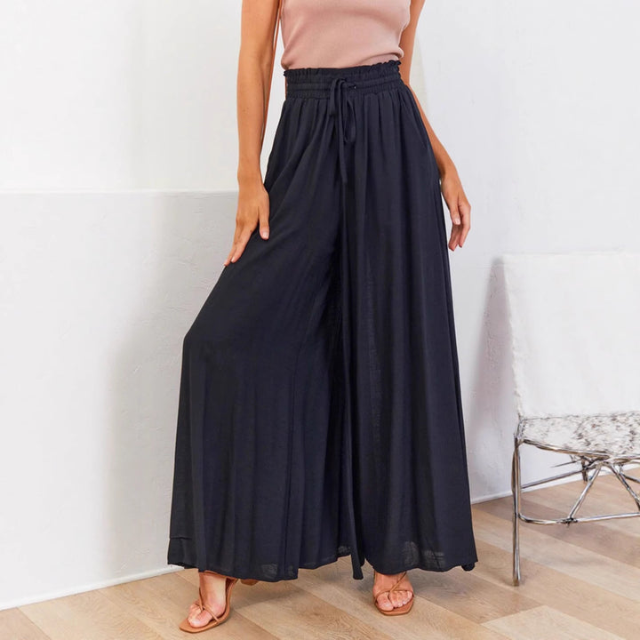 Loose summer pants for women with elastic waistband and pockets Lune London