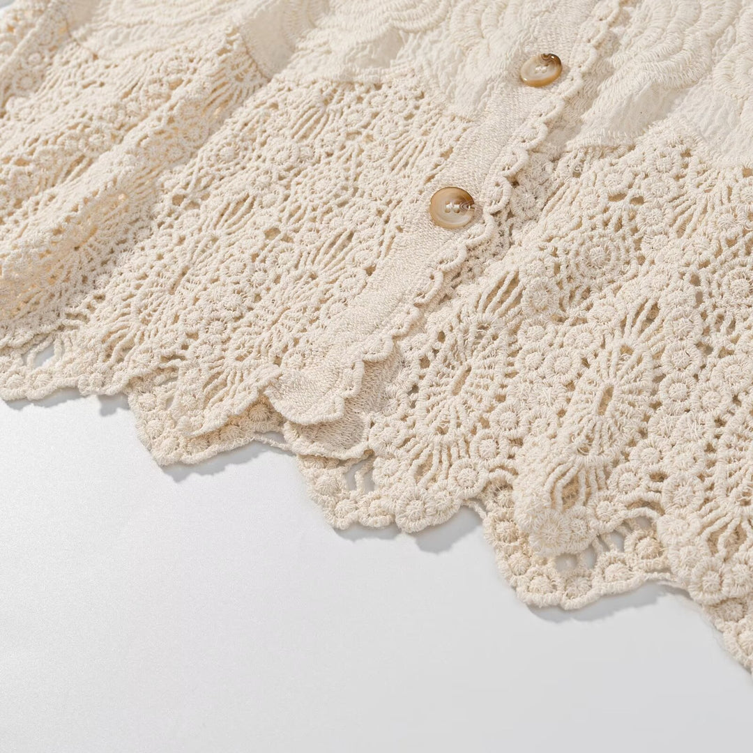 Blouse en dentelle pour femmes avec boutons élégants Chic & Stil