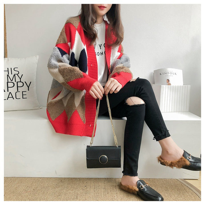 Chunky knit cardigan for women with geometric pattern and large pockets Lune London