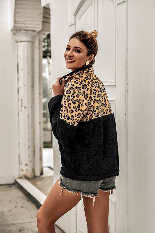 Teddy jacket for women with trendy leopard design and cozy material Lune Londonl