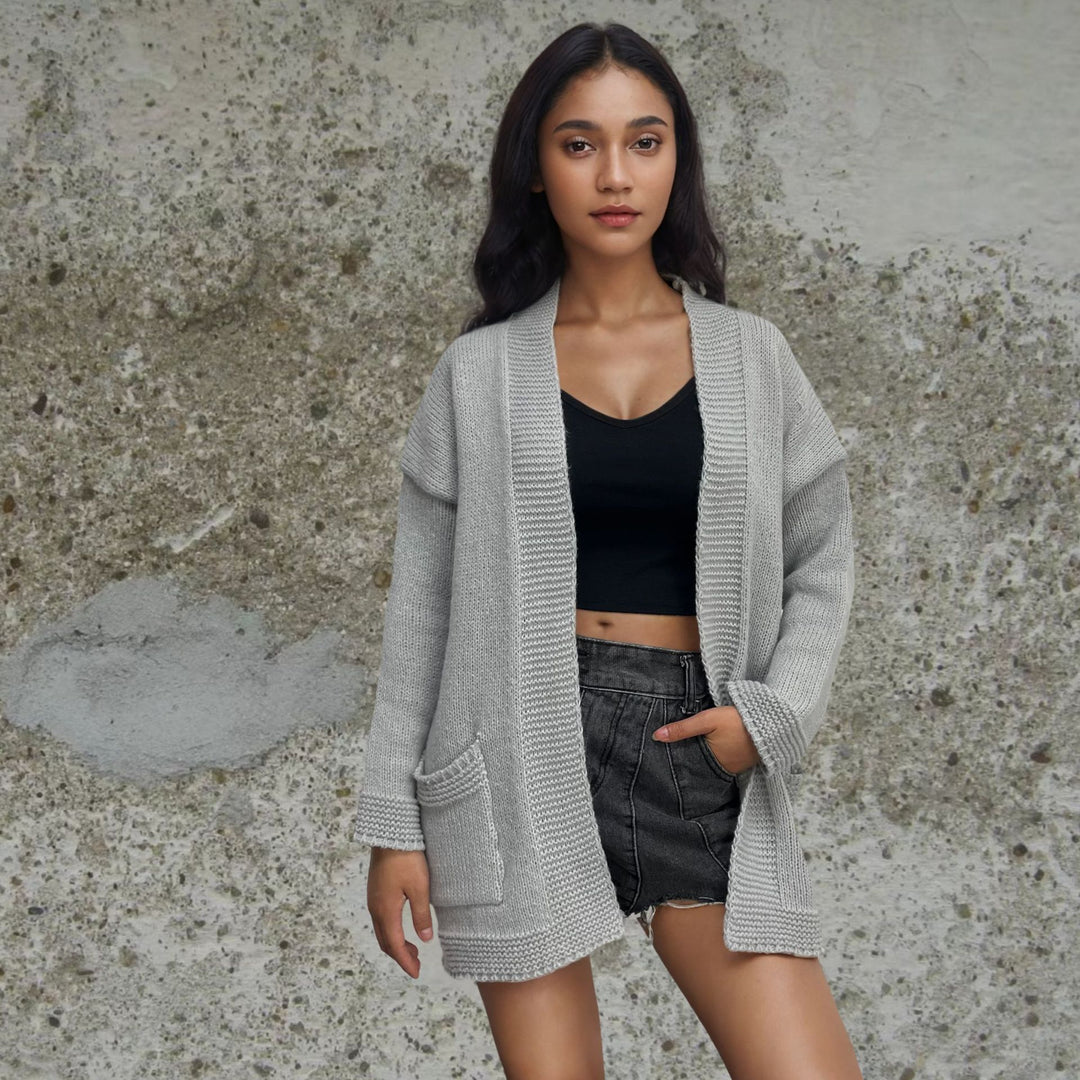 Ladies Large Knit Cardigan with large pockets and open design Lune London
