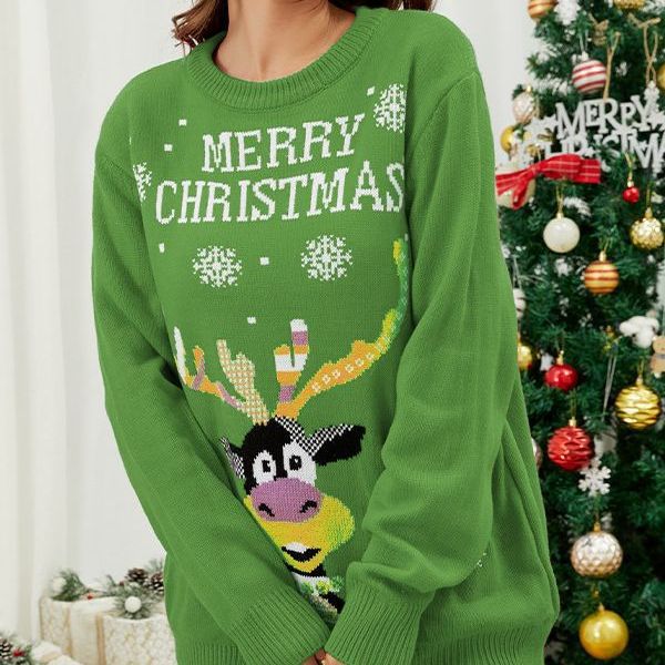 Women's Christmas sweater with fun pattern and comfortable fit Lune London
