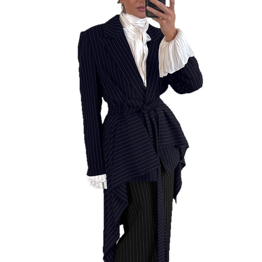 Elegant women's jacket with asymmetric cut and fitted design Lune London