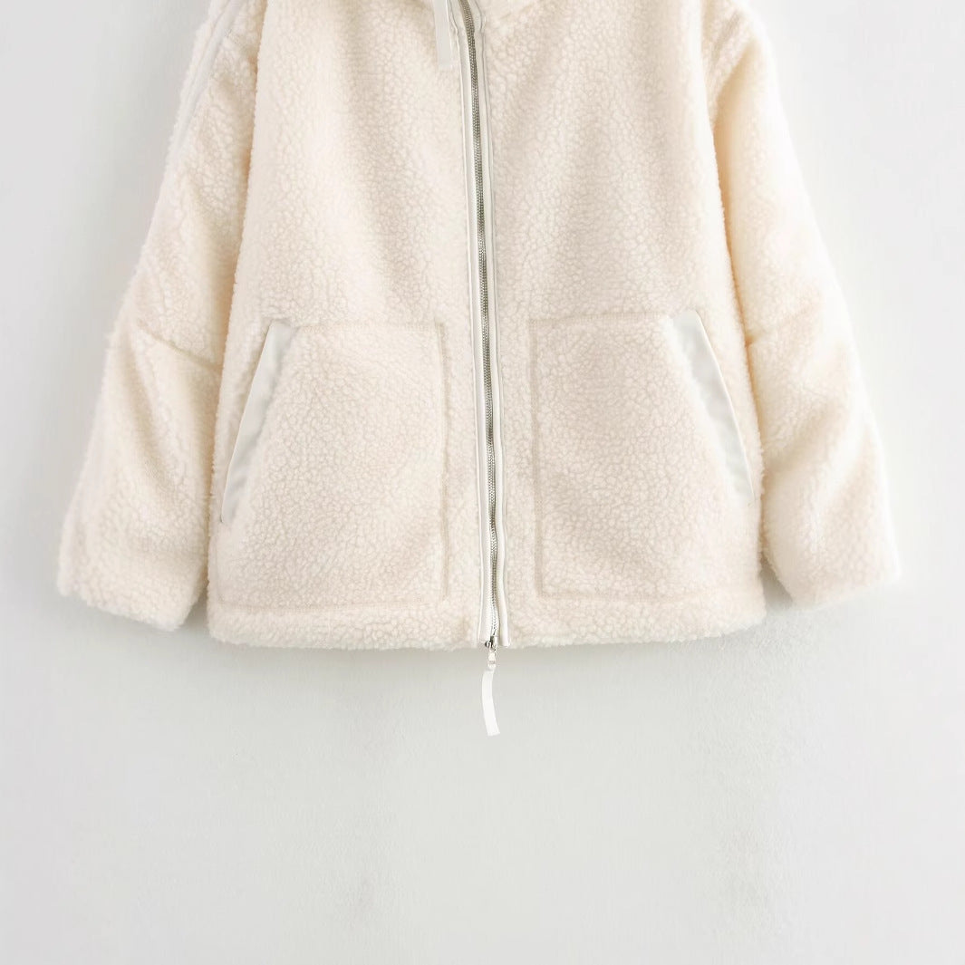 Veste en polaire confortable pour femmes avec col montant et poches pratiques Chic & Stil