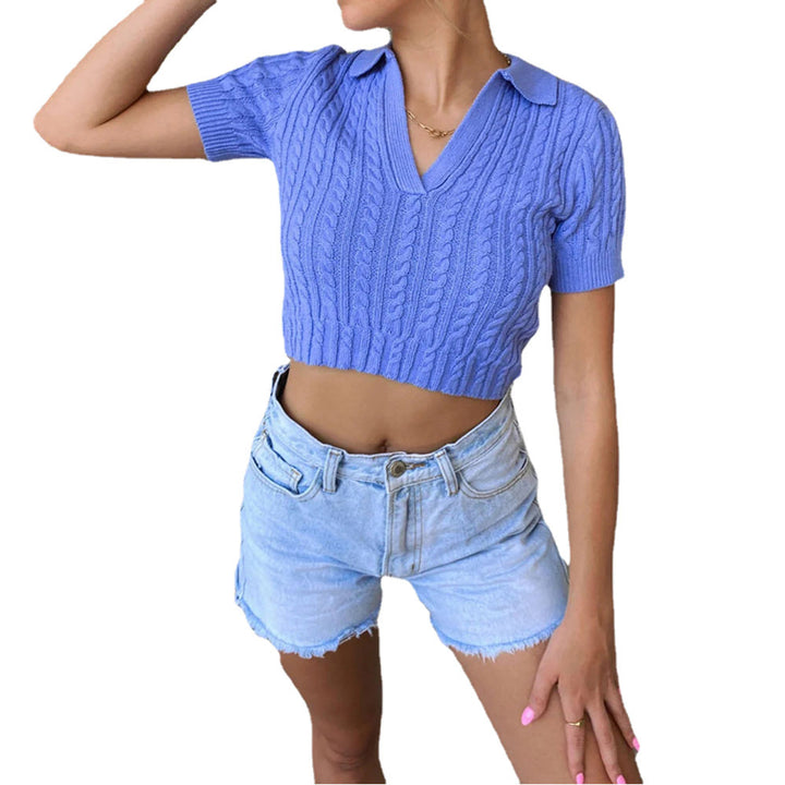 Short sweater with short sleeves for ladies with V-neck and elegant cable structure Lune London