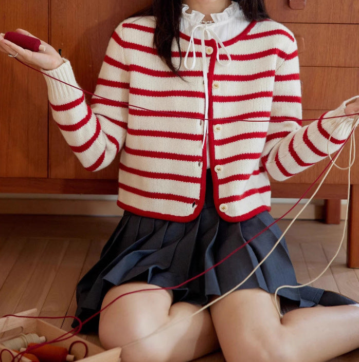 Striped knitted short-sleeve jacket for women with button closure Lune London