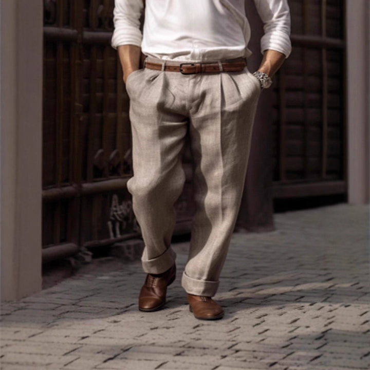 Elegant linen pants for men with a classic cut and breathable properties Lune London