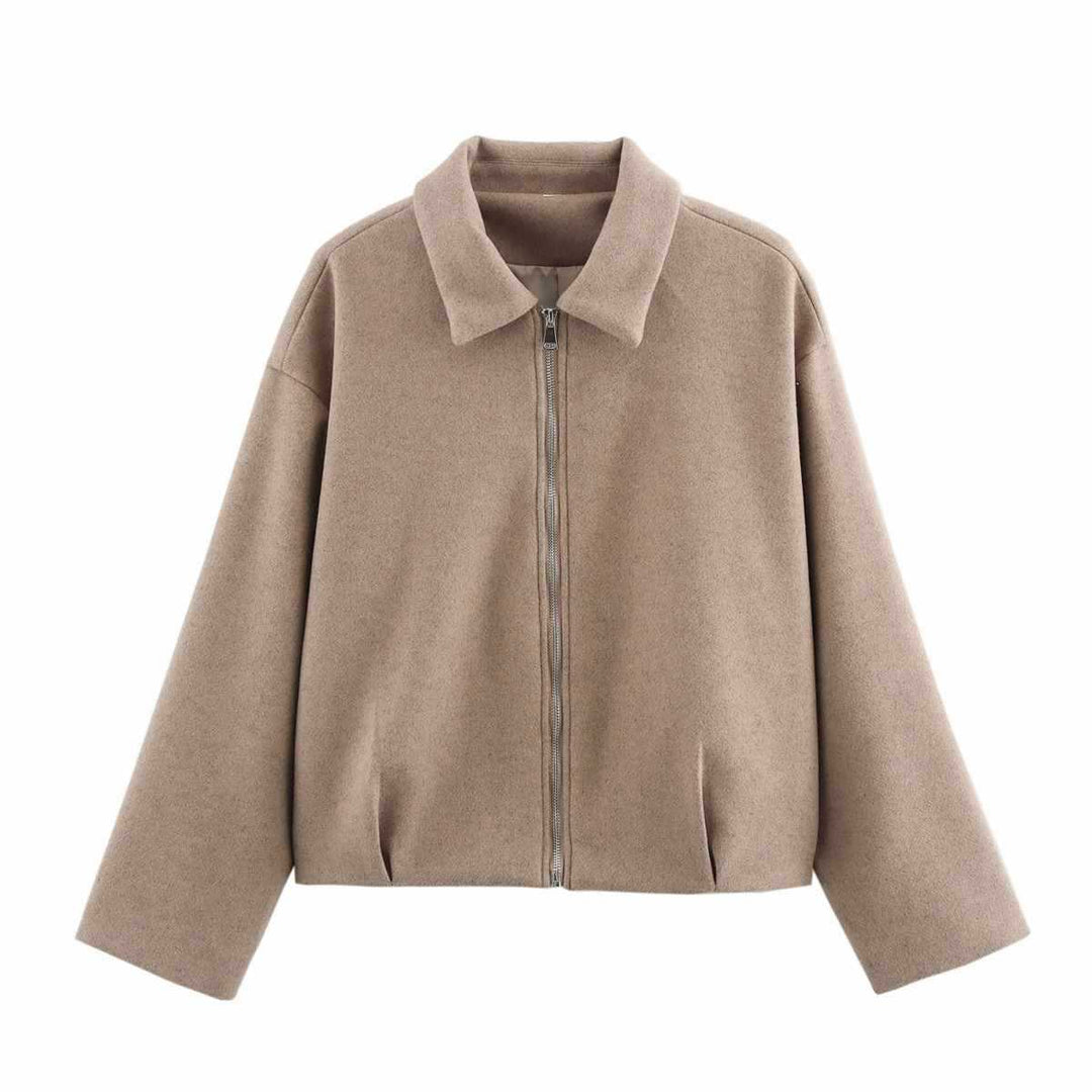 Cropped jacket for ladies with a modern fit and a decorative zipper Lune London