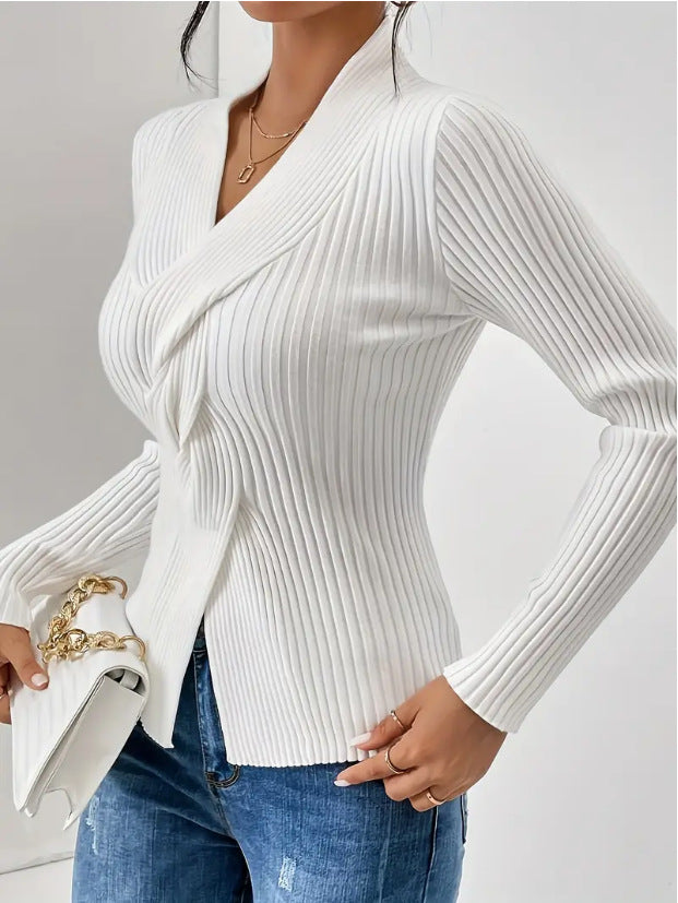 Elegant and fitted women's cardigan with V-neck Lune London