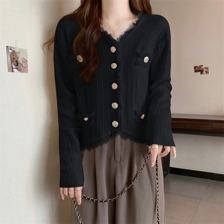 Women comfortable cardigan with subtle fringes and fashionable buttons