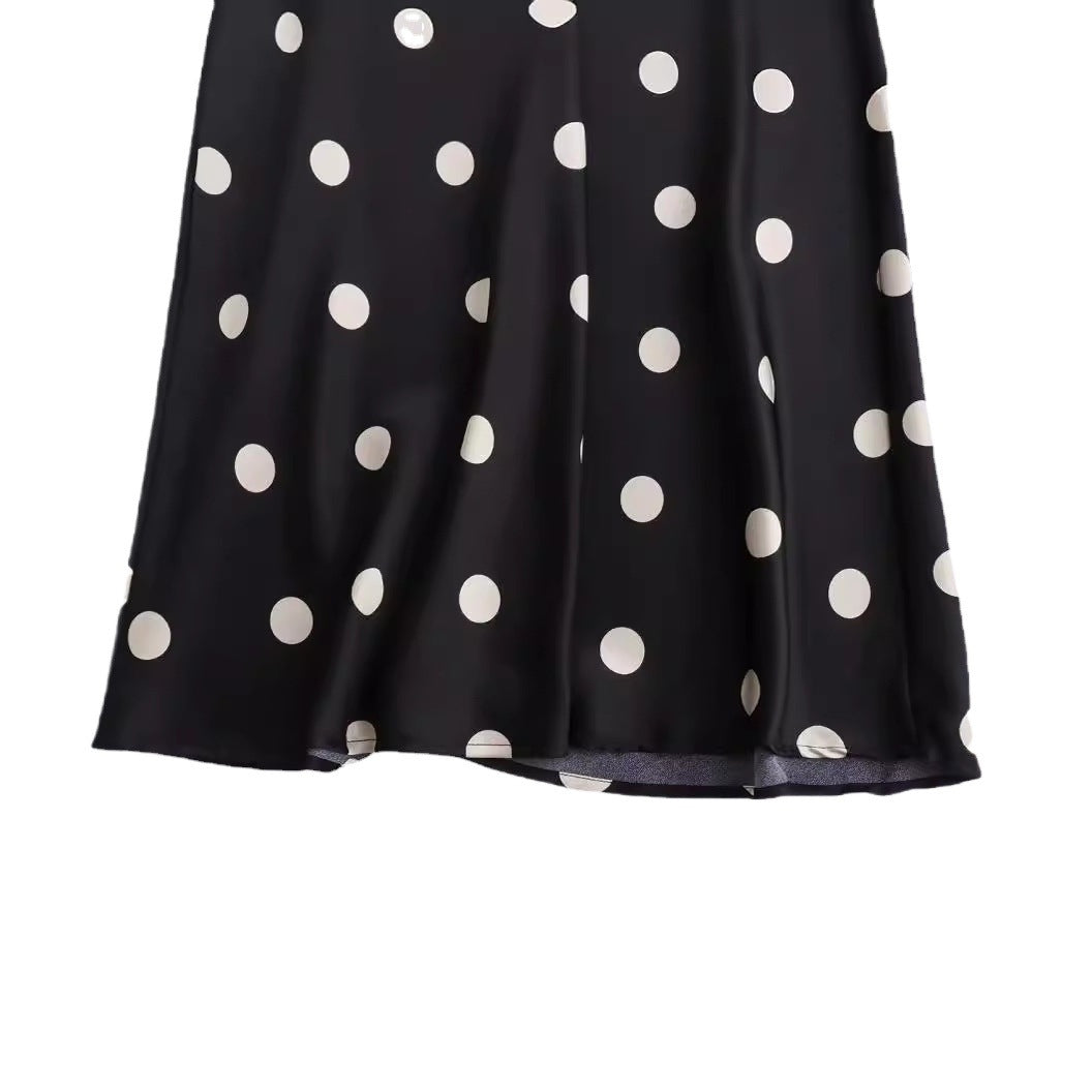 Maxi skirt for women with an elegant polka dot pattern and elastic waistband Lune London