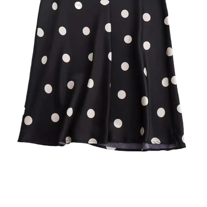 Maxi skirt for women with an elegant polka dot pattern and elastic waistband Lune London