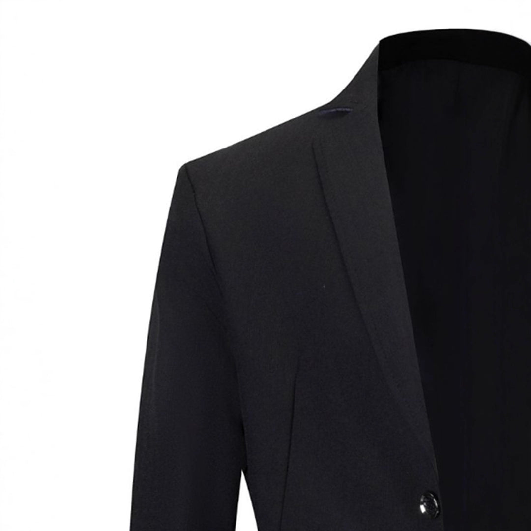 Modern and elegant blazer for women Lune London