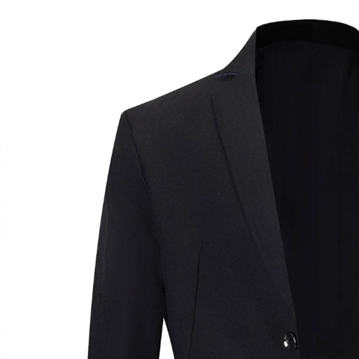 Modern and elegant blazer for women Lune London