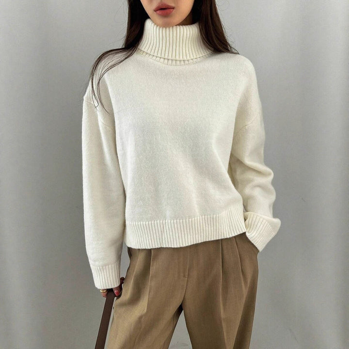 Women's Oversized Turtleneck Sweater Made Of Soft Material Lune London