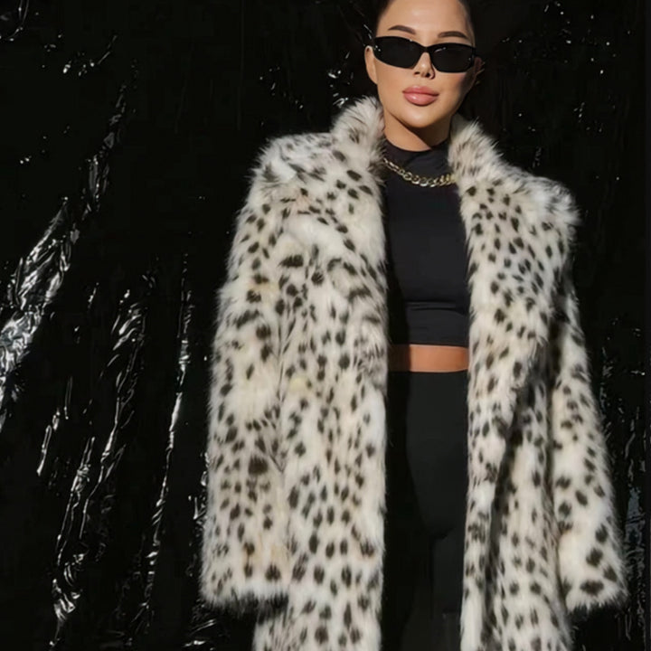 Ladies Luxurious Faux Fur Coat with Leopard Pattern Lune London