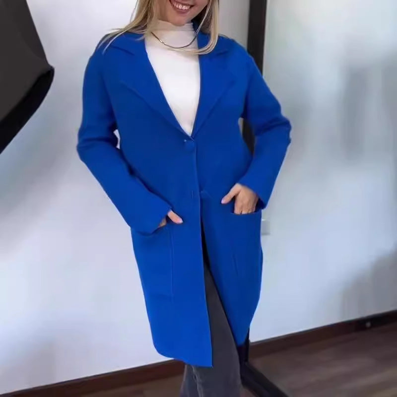 Ladies Elegant Long Coat with Side Pockets and Classic Chic Lapels