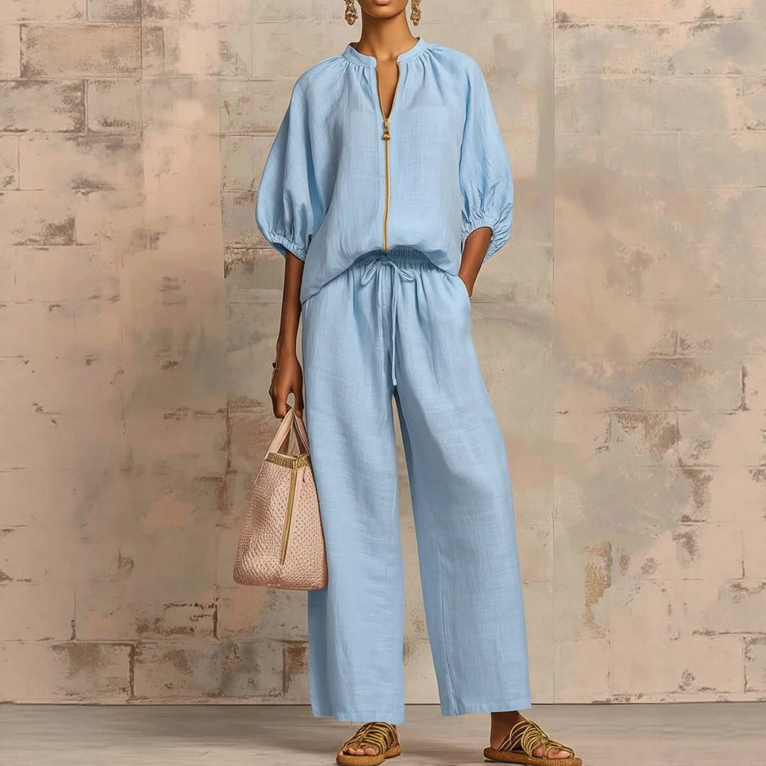 Ladies Airy Two-Piece with Modern Collar and Zipper Lune London