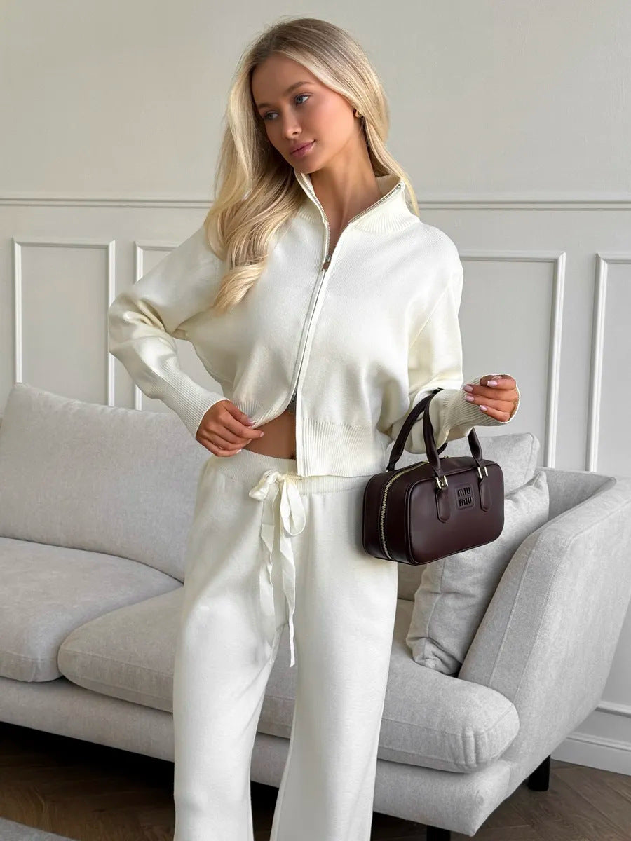 Women's sporty knit lounge set with full zip and elastic waistband Lune London