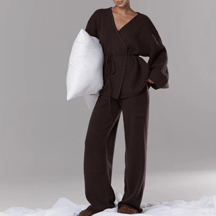 Ensemble de détente pour femmes avec haut kimono décontracté et pantalon confortable Chic & Stil