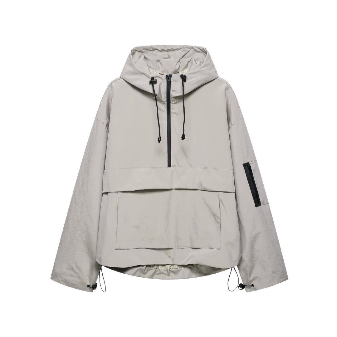 Veste coupe-vent fonctionnelle pour femmes avec col de capuche ajustable et poche kangourou Chic & Stil