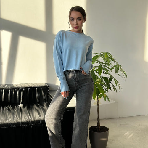 Casual sweater for women with a modern ribbed collar and trendy rip details Lune London