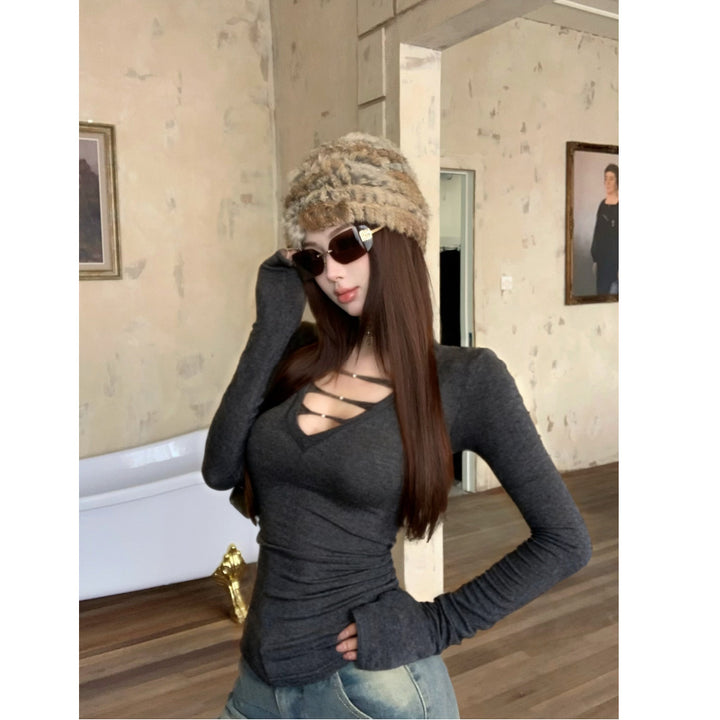 Women's long sleeve shirt with trendy cut-out design and figure-friendly silhouette Chic & Stil