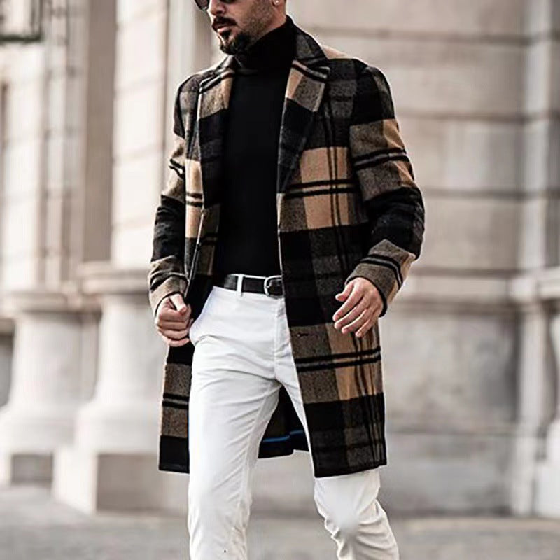 Elegant wool coat for men with a classic tartan pattern Lune London