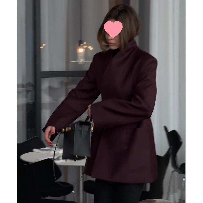 Asymmetrical blazer jacket for women with elegant waist and large pockets Lune London