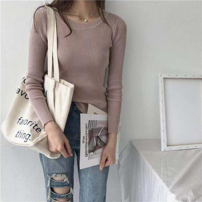 Women elegantly cut long sleeve top made of ribbed knit Lune London