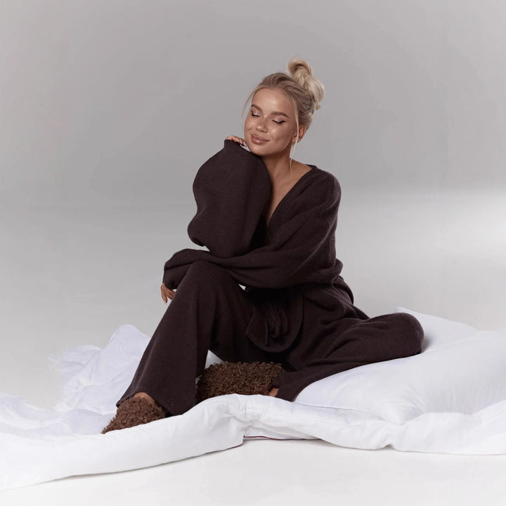 Ensemble de détente pour femmes avec haut kimono décontracté et pantalon confortable Chic & Stil