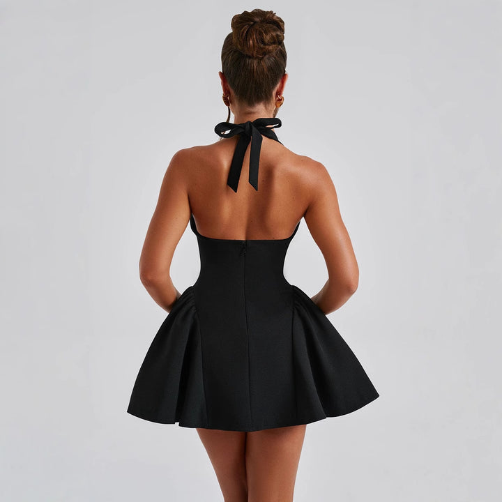 Summer dress for women, elegantly cut, with deep V neckline and soft material Chic & Stil