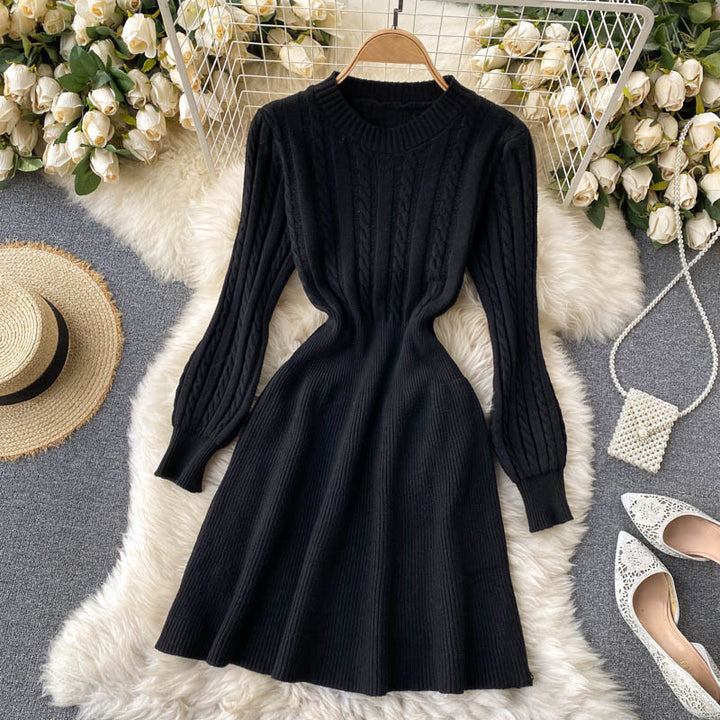 Robe tricotée pour femmes avec un motif de câble moderne et une coupe ajustée Chic & Stil