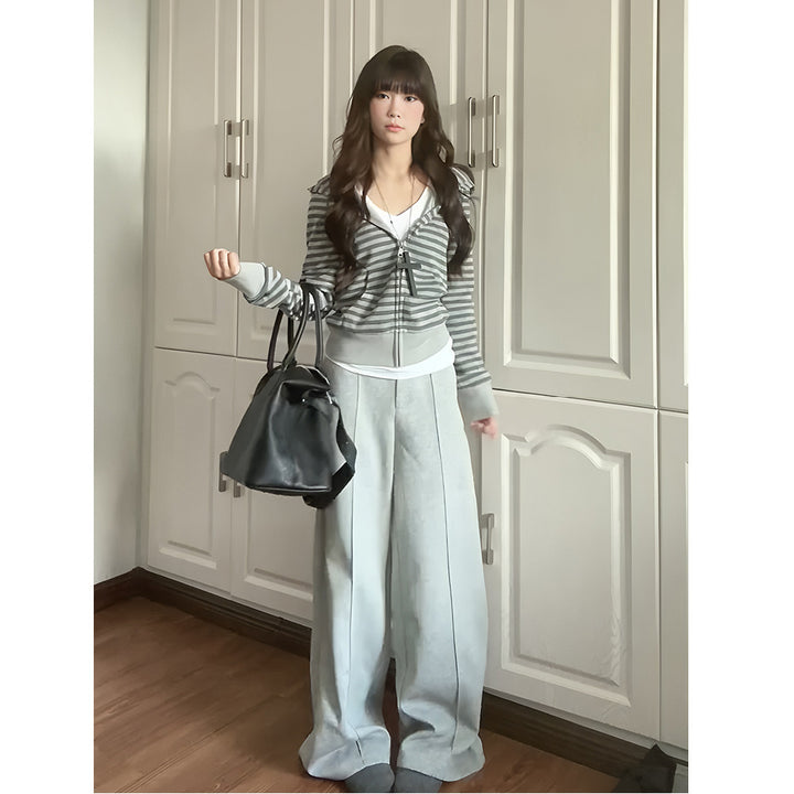 Ladies elegant and comfortable cardigan with zip Chic & Stil
