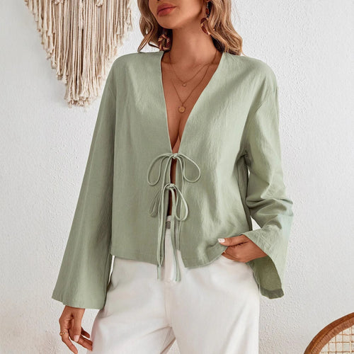 Casual floral T-shirt for women with plunging V-neck and drawstring Lune London