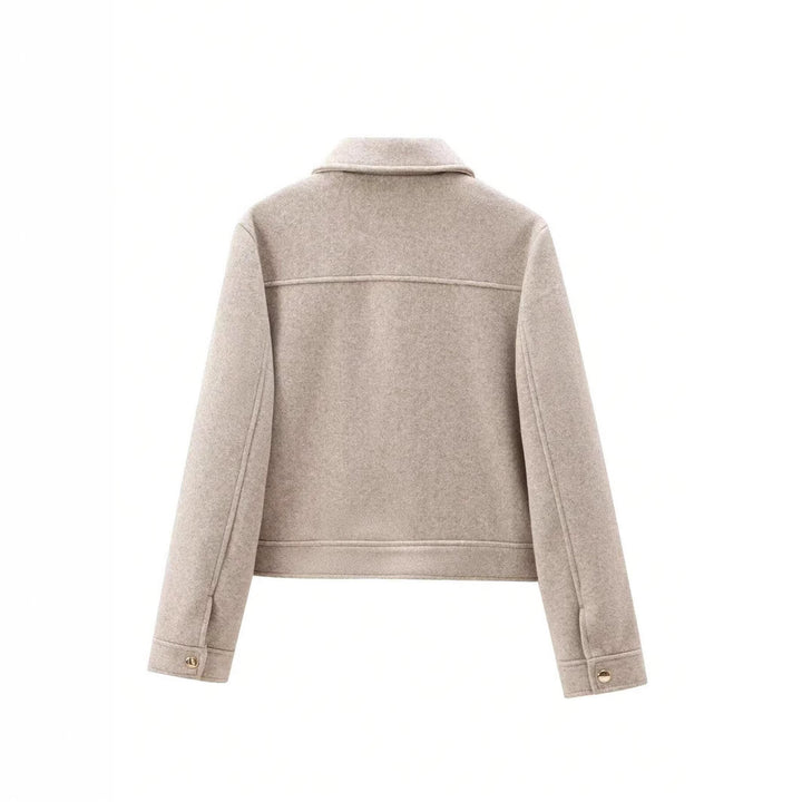 Trendy short jacket for women with practical flap pockets Lune London
