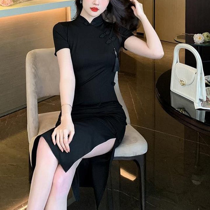 Ladies elegant bodycon dress with high slit and short sleeves Lune London