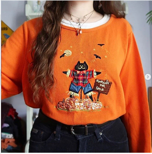 Casual Halloween sweater for women with colorful cat pattern and embroidery Lune London