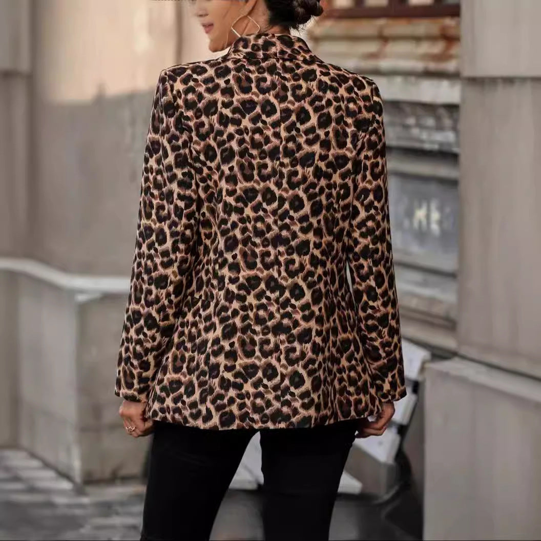 Trendy women's blazer with leopard pattern and tailored fit Lune London