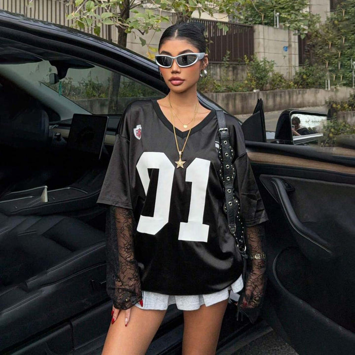 Lune London oversized t-shirt for women Streetstyle with lace sleeves