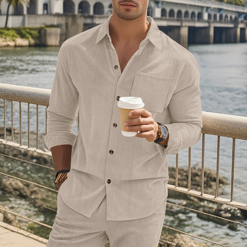 Shirt for men with a fine striped pattern and a practical chest pocket Lune London