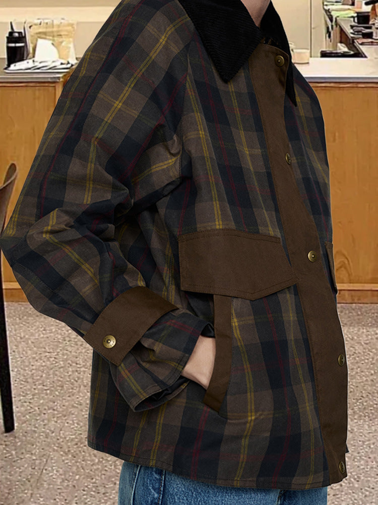 Trendy checkered jacket for women with a relaxed fit and practical pockets Lune London