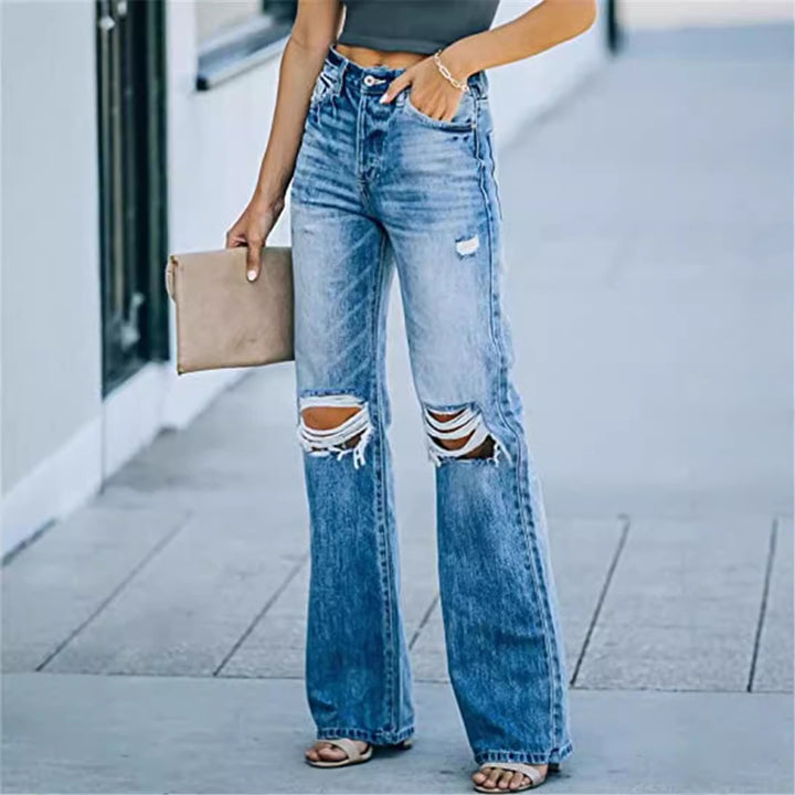 Flared jeans for women with a modern distressed look with high pockets Lune London