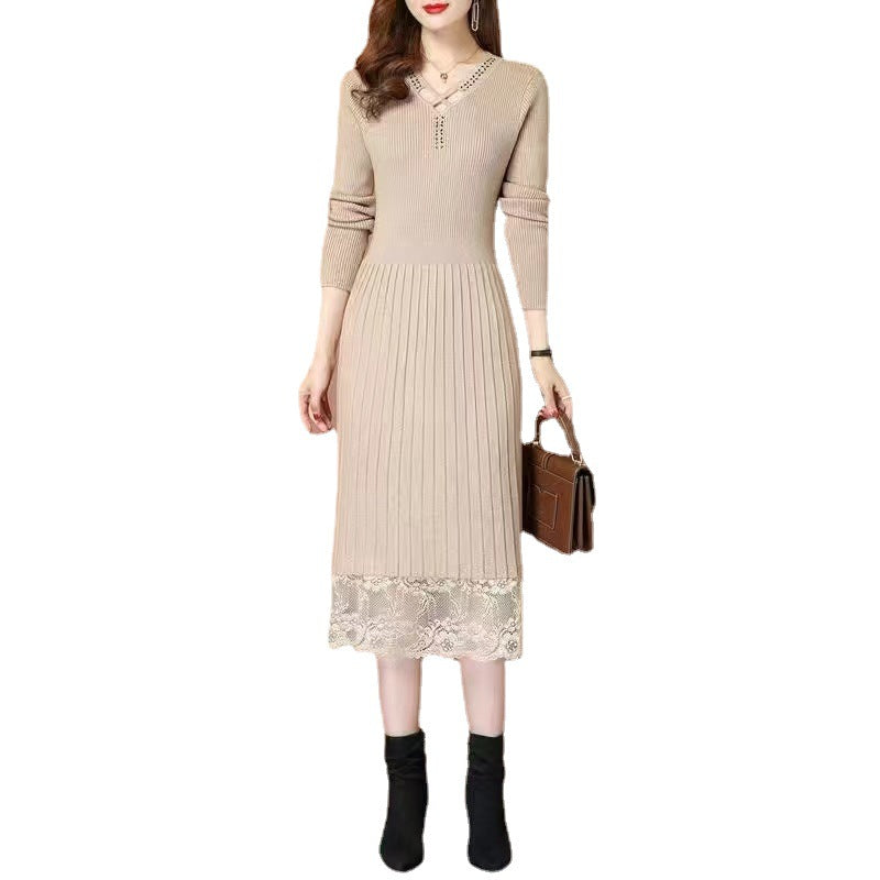 Robe en tricot pour femmes avec élégant bord en dentelle et décolleté en V Lune London